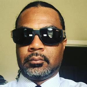 Meet your Posher, Angelo